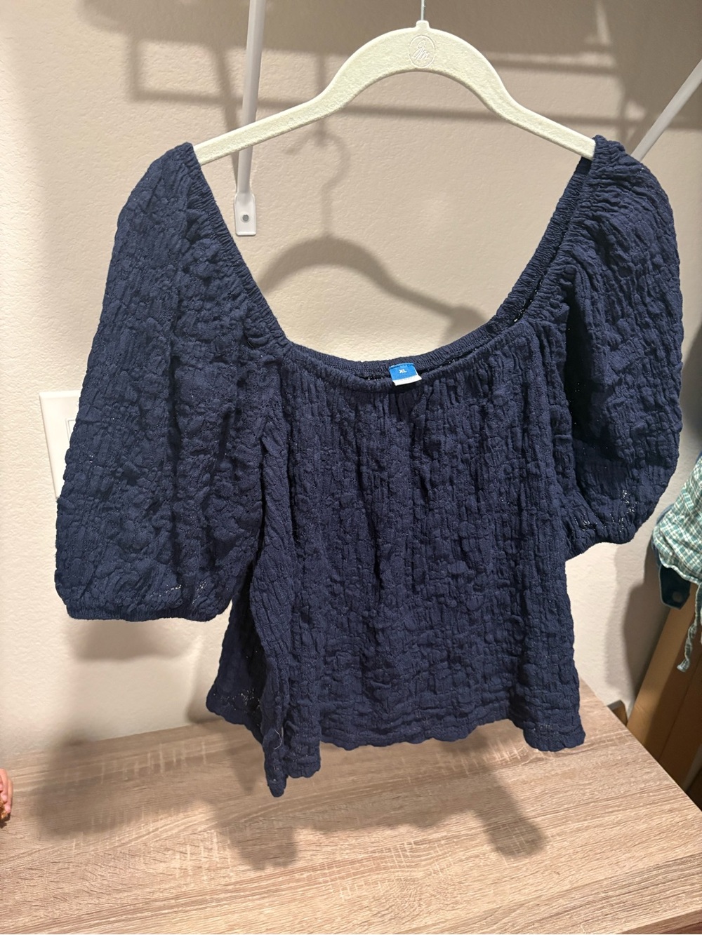 Old Navy Navy Crinkle Puff-Sleeve Blouse